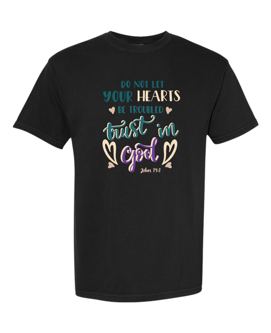Christian t shirt "Trust in God"